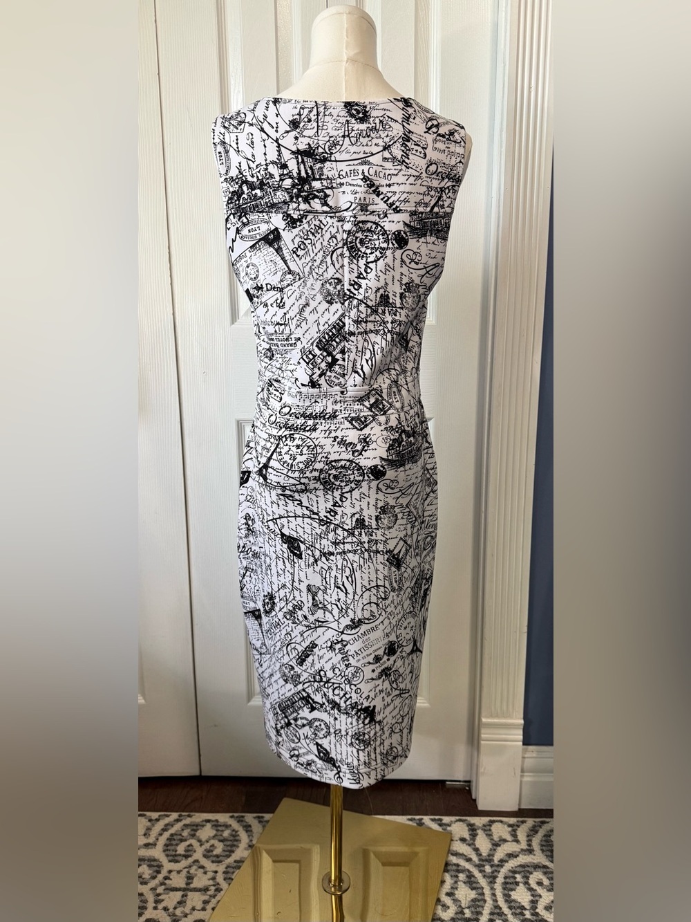 Joseph Ribkoff Cityscape Print Paris Newspaper Zip Front Sheath Dress Sz 10 - Picture 3 of 11
